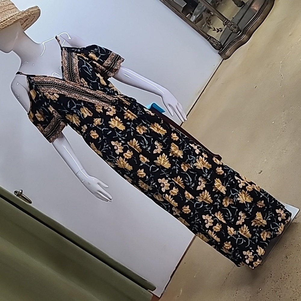 Xhilaration Cold Shoulder Yellow Black Floral V Neck Tassels Maxi Dress